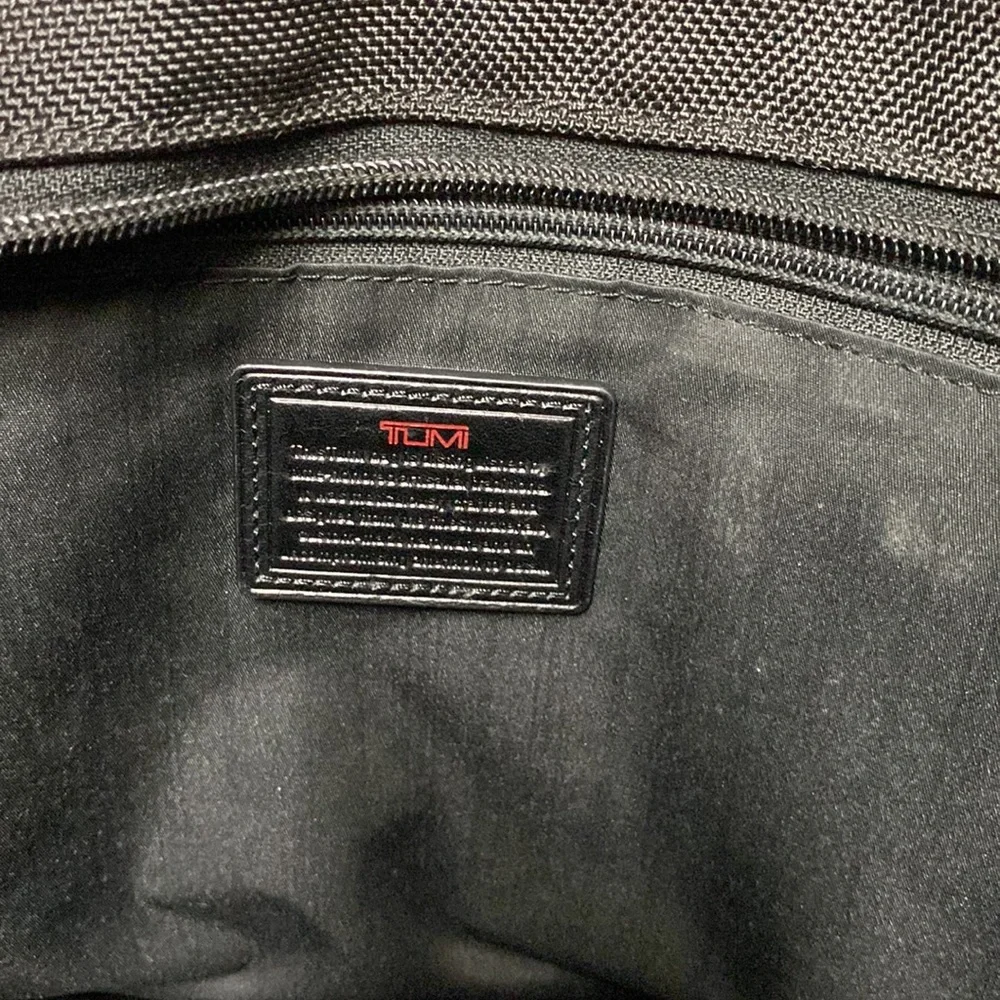 Tumi’s men laptop bag
